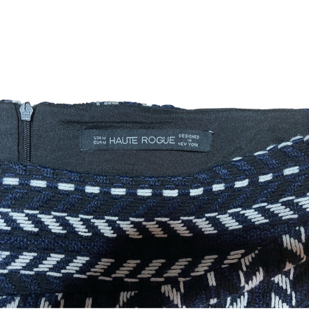 Haute Rogue Urban Outfitters Chevron Knit Mini Skirt Blue & White - Medium - Picture 4 of 14